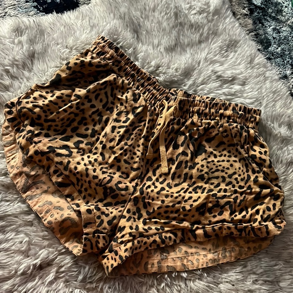Billabong shorts size M